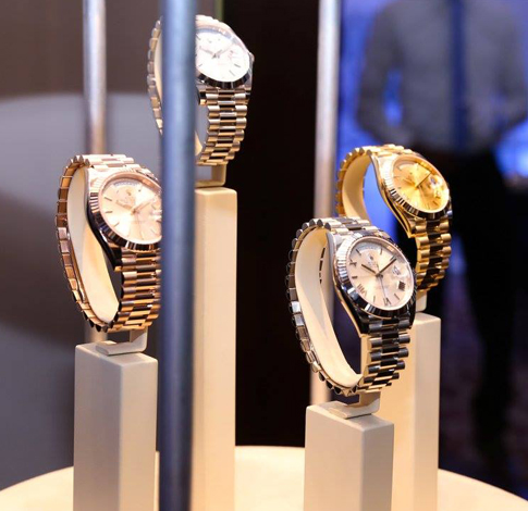 6107771eabf72919558272